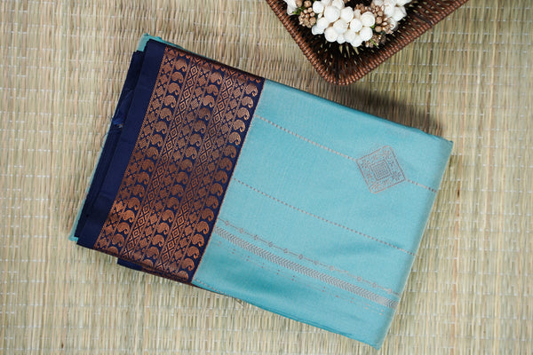 Gadwal Contrast Border Saree